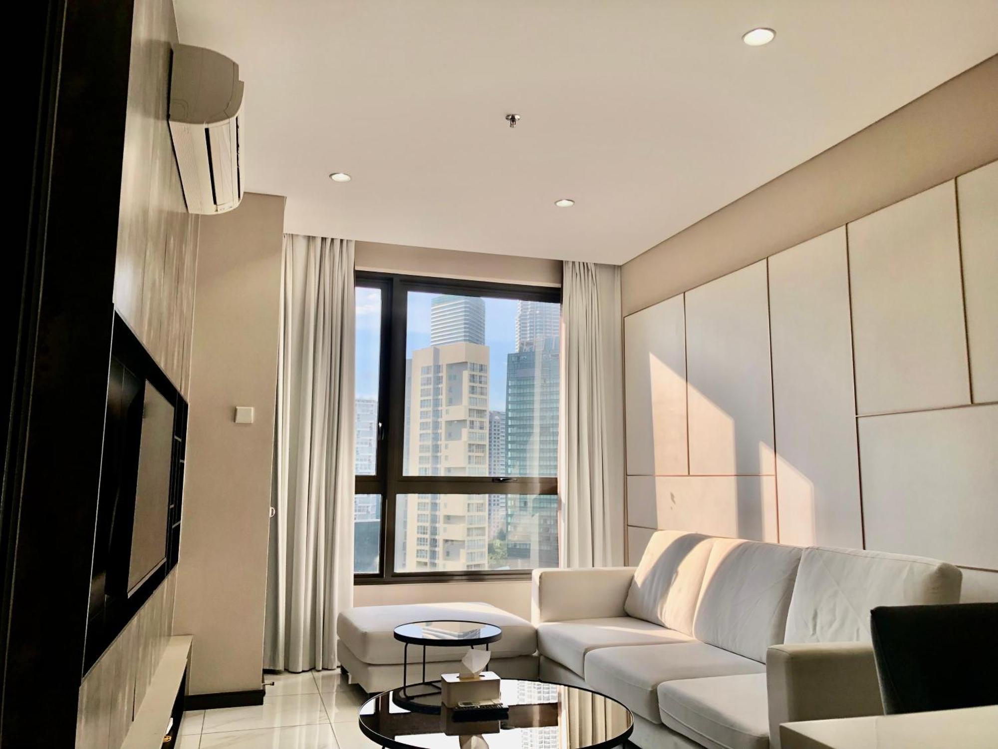 8 Kia Peng Suites Klcc By Luna Куала-Лумпур Экстерьер фото